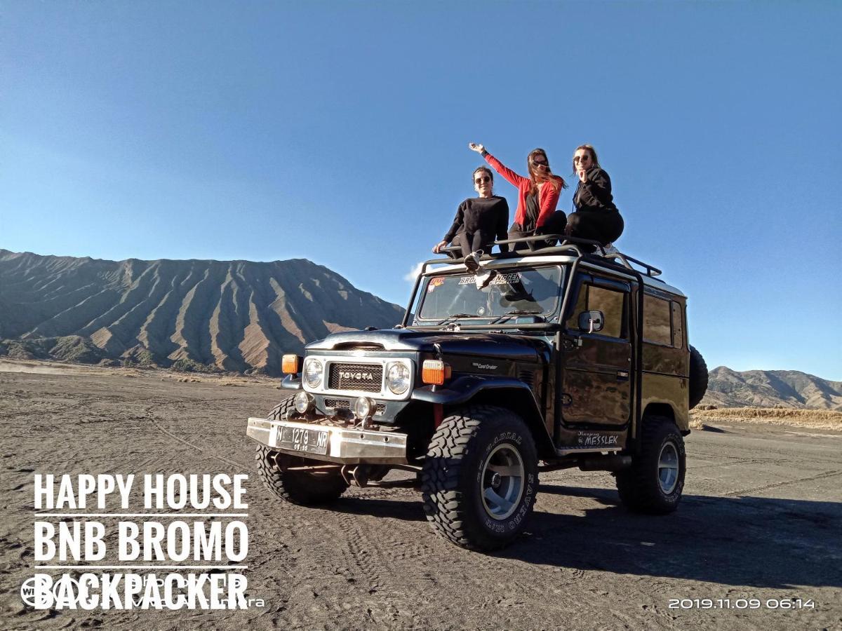 Happy House Bnb Bromo Backpacker Hotel Probolinggo Exterior photo